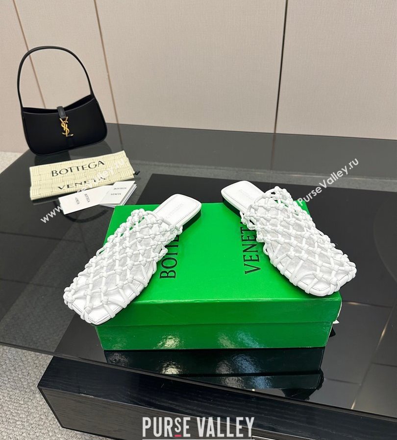 Bottega Veneta Riva Flat Slides Sandal in Woven Knotted Leather White 2025 (MD-250709064)