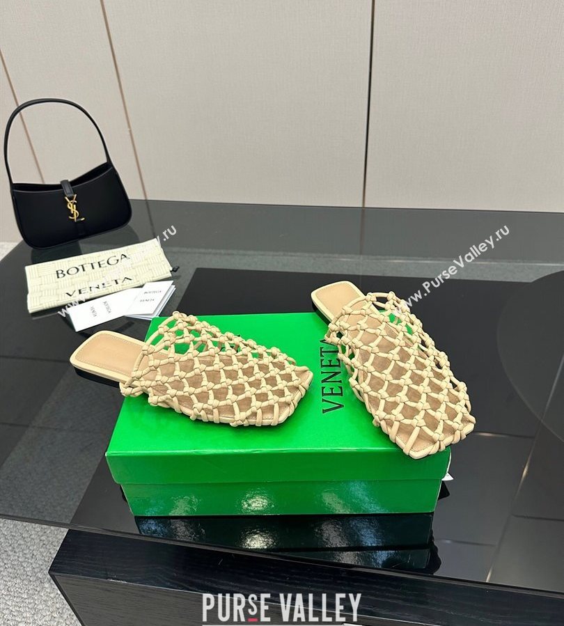 Bottega Veneta Riva Flat Slides Sandal in Woven Knotted Leather Beige 2025 (MD-250709065)
