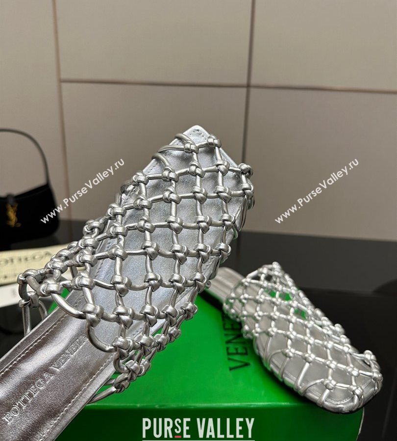 Bottega Veneta Riva Flat Slides Sandal in Woven Knotted Leather Silver 2025 (MD-250709066)