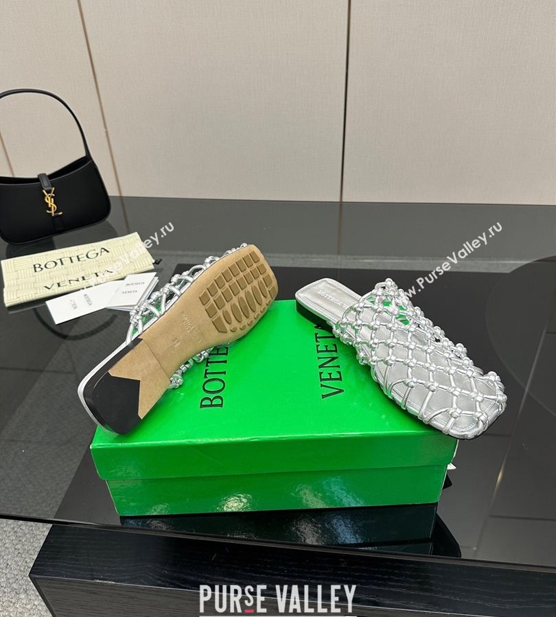 Bottega Veneta Riva Flat Slides Sandal in Woven Knotted Leather Silver 2025 (MD-250709066)
