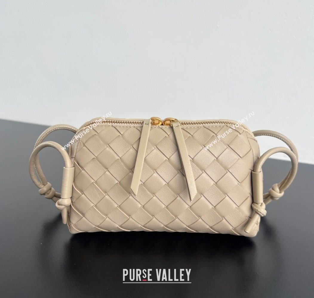 Bottega Veneta Intrecciato Leather Concert Pouch Mini bag Dusty Beige 2025 794258 (WT-250801008)