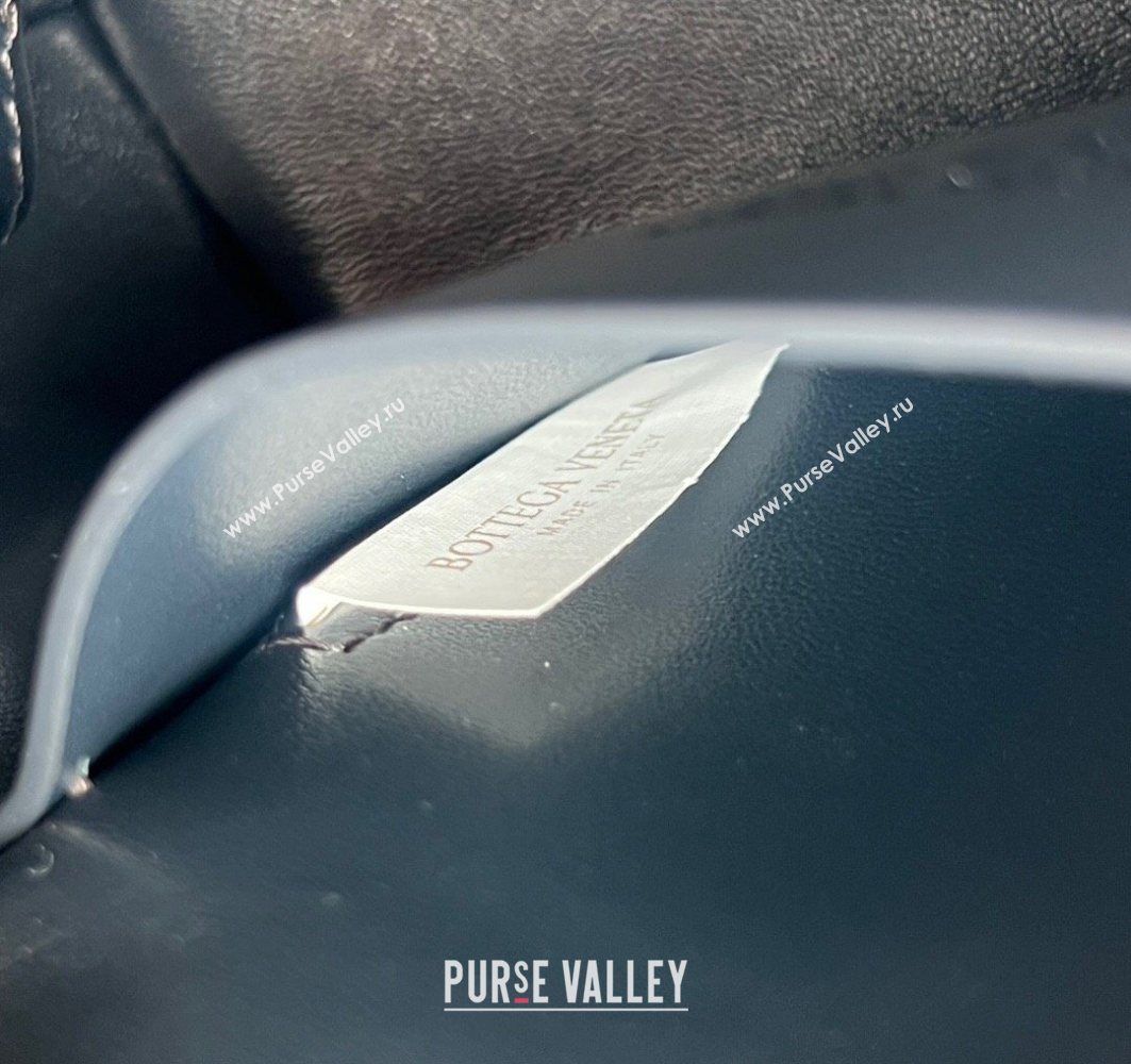 Bottega Veneta Intrecciato Leather Concert Pouch Mini bag Space Blue /chalk White 2025 794258 (WT-250801010)