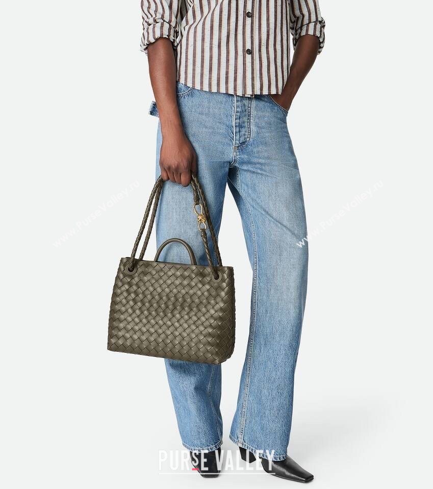 Bottega Veneta Medium Andiamo Top Handle Bag in Intrecciato Leather Cypress Green 2025 (WT-250731001)