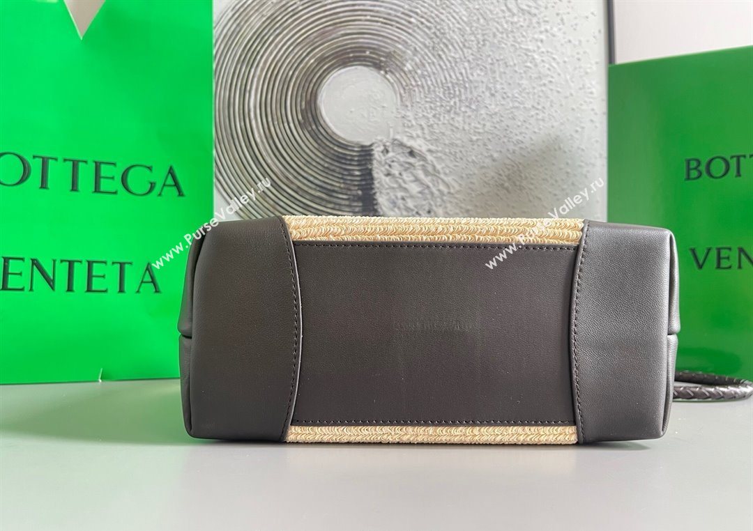 Bottega Veneta Small Andiamo Top Handle Bag in Raffia Straw and Leather Black 2025 743568 (WT-250731035)