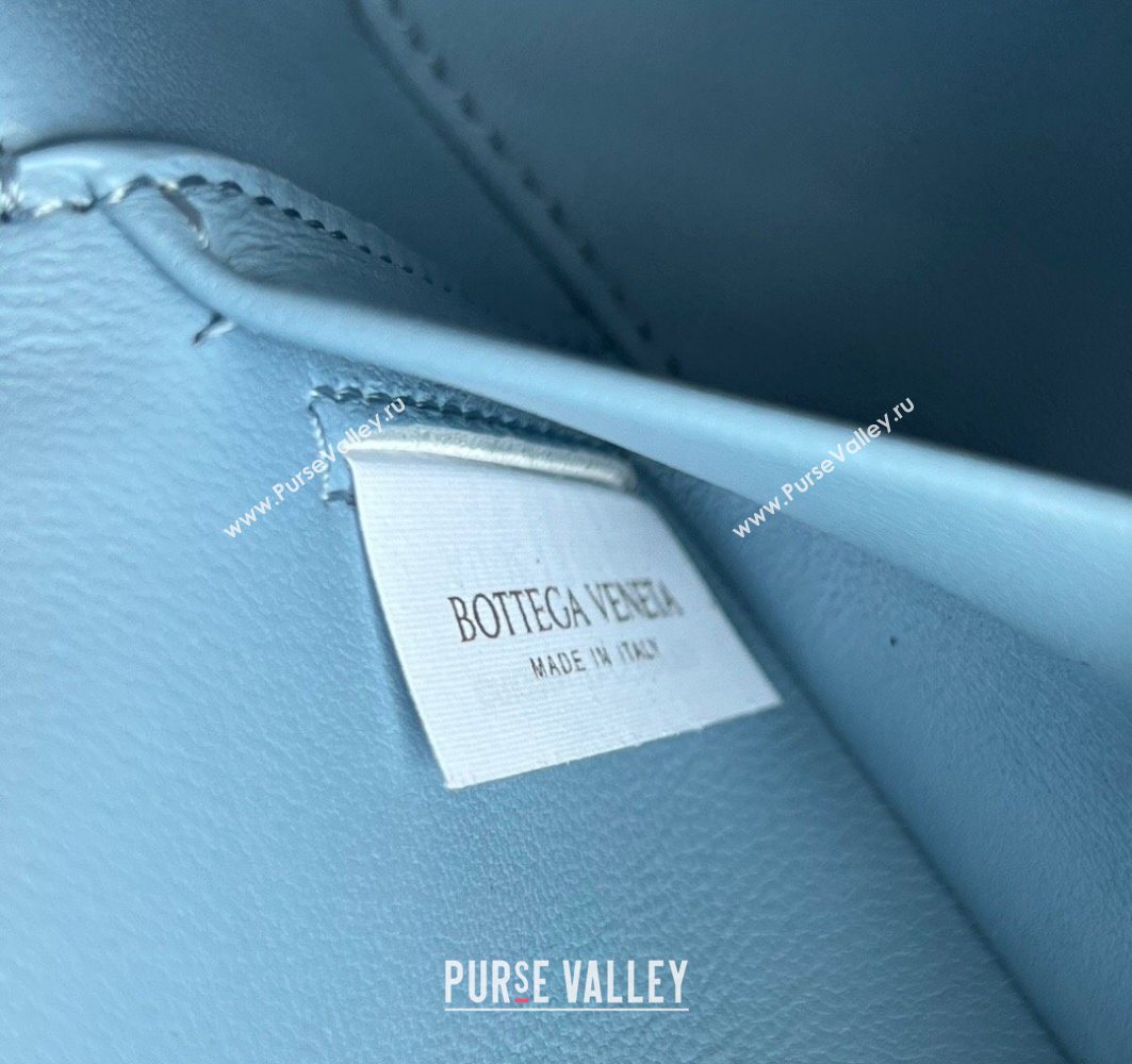 Bottega Veneta Bang Bang Vanity Case in Intrecciato Suede Light Blue 2025 789109 (WT-250801011)