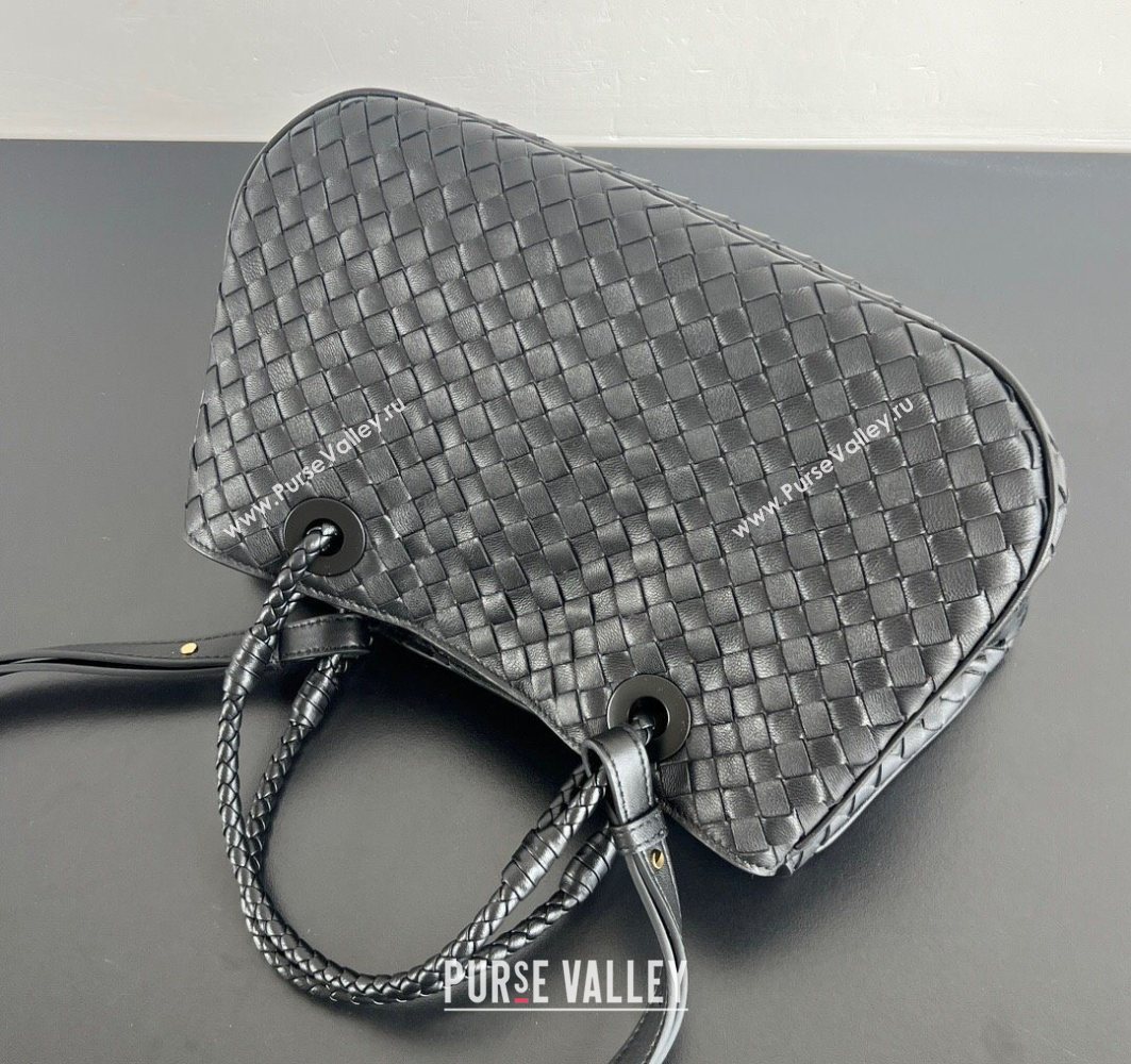 Bottega Veneta Basket Bag in Intrecciato Leather Black 2025 836261 (WT-250801014)