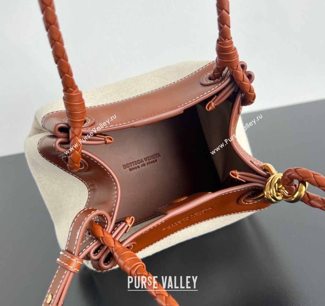 Bottega Veneta Small Parachute Shoulder Bag in Canvas and Leather Lightwood Brown 2025 826220 (WT-250801005)