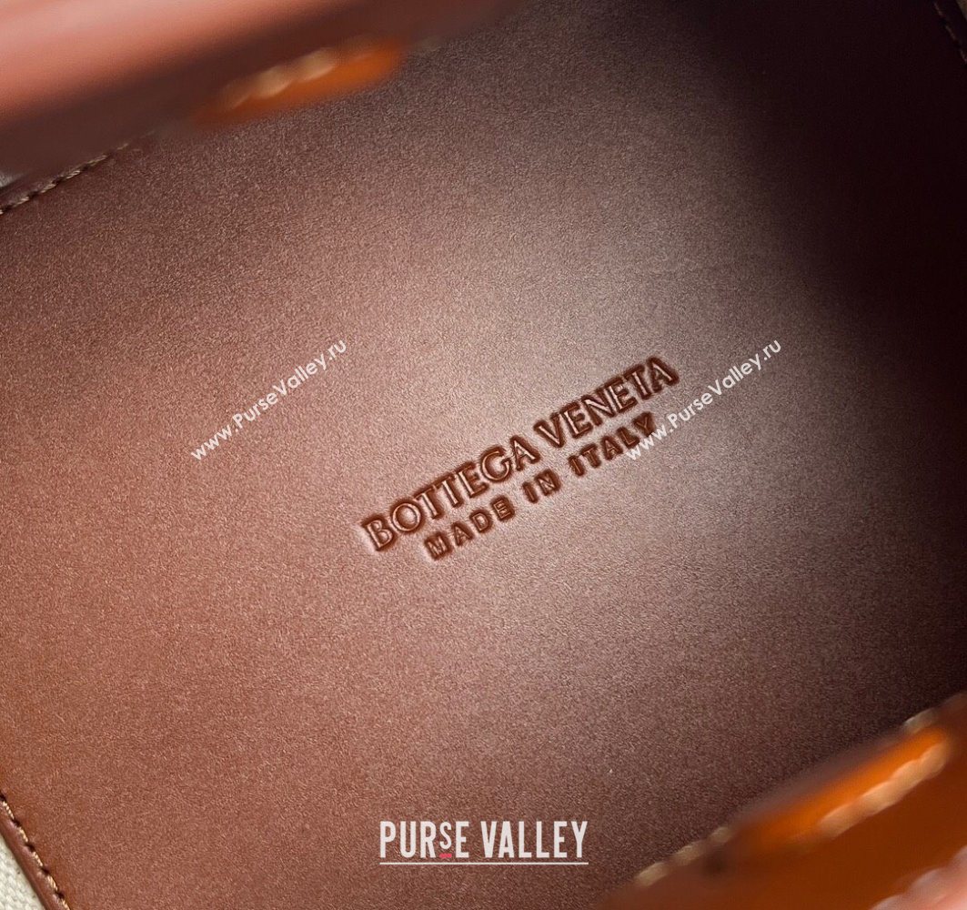 Bottega Veneta Small Parachute Shoulder Bag in Canvas and Leather Lightwood Brown 2025 826220 (WT-250801005)