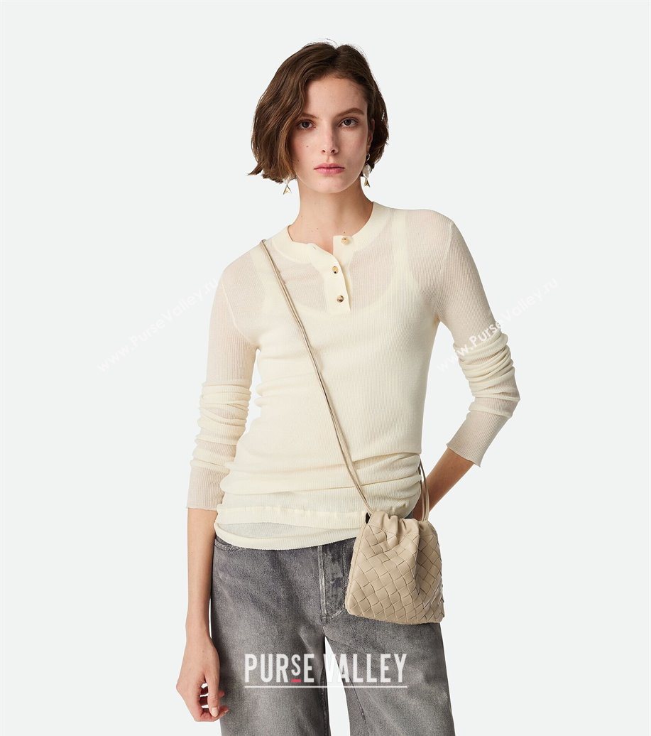 Bottega Veneta Small Dustbag in Intrecciato Leather Dusty Beige 2025 816987 (WT-250801006)