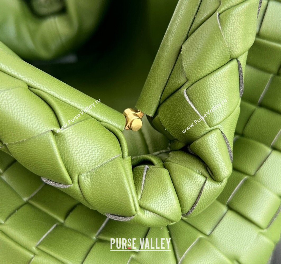 Bottega Veneta Lauren 1980 Clutch bag With Chain in Intrecciato Leather Matcha Green 2025 785807 (WT-250801021)