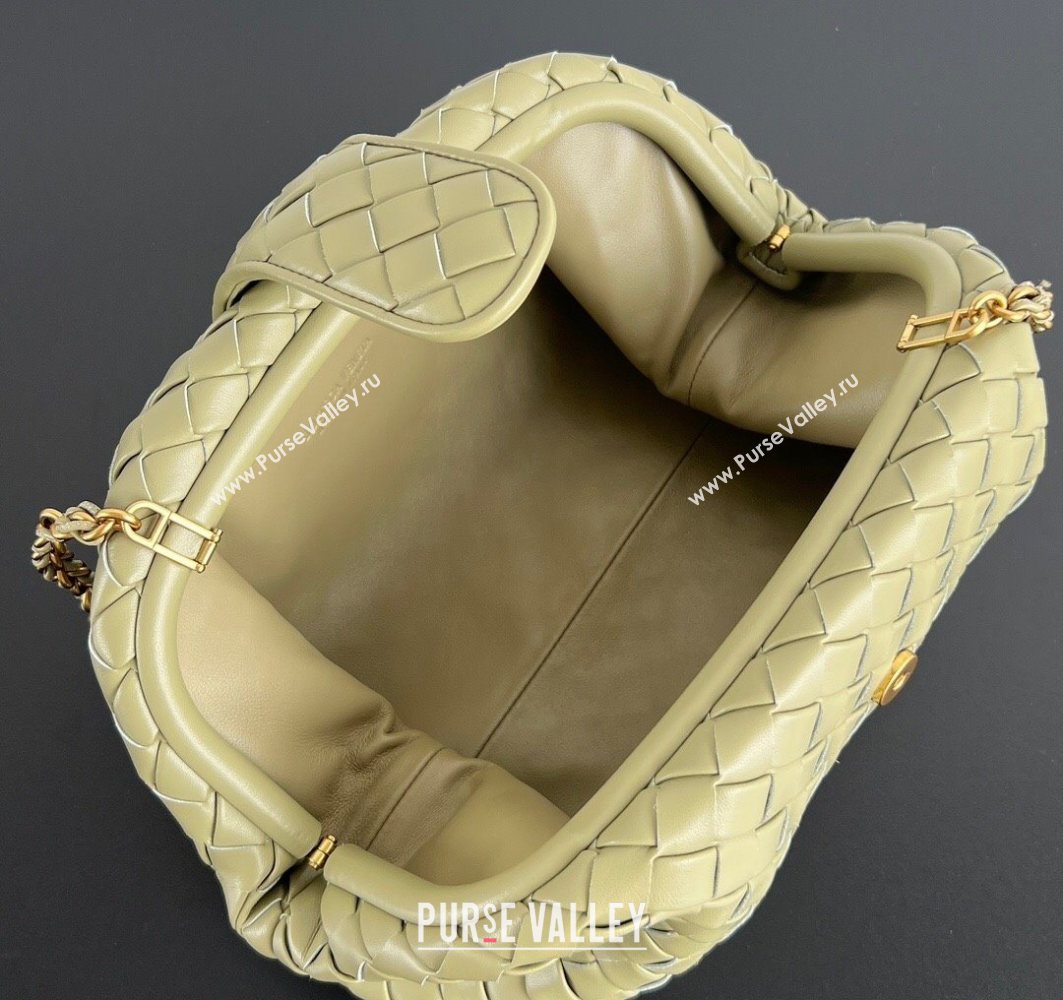 Bottega Veneta Lauren 1980 Clutch bag With Chain in Intrecciato Leather Travertine Green 2025 785807 (WT-250801020)