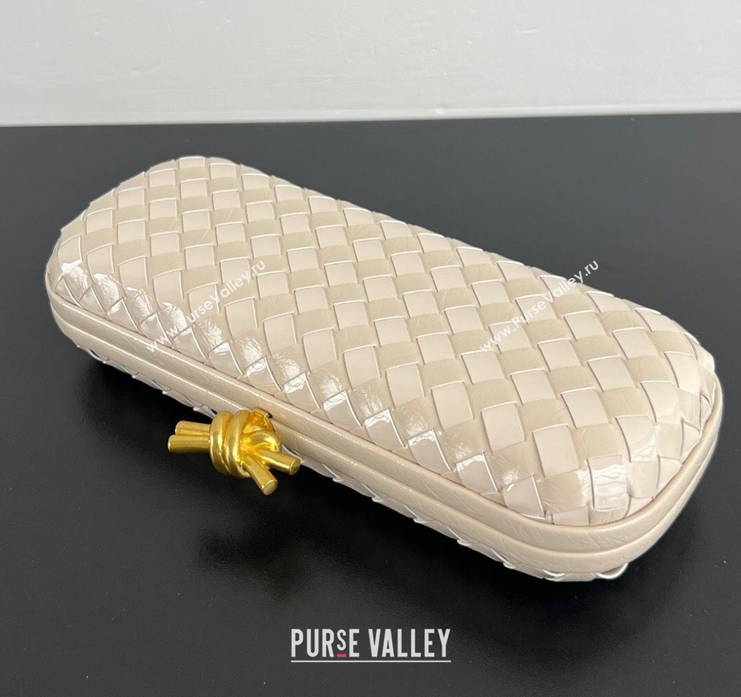 Bottega Veneta Knot Long Clutch in Intreccio Leather Cream White 2025 0801 (WT-250801025)