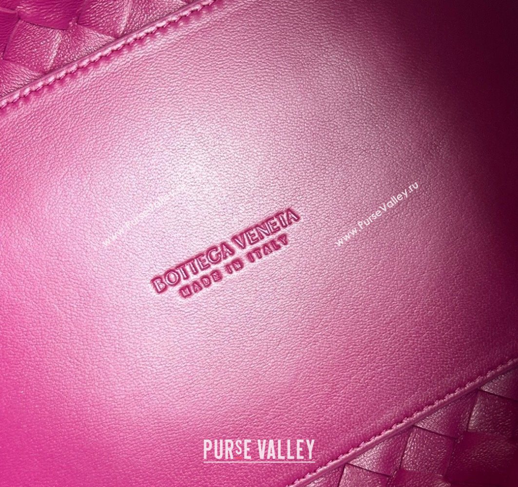 Bottega Veneta Parachute Medium Shoulder Bag in Intrecciato Leather Cinnabar Purple 2025 835921 (WT-250801003)