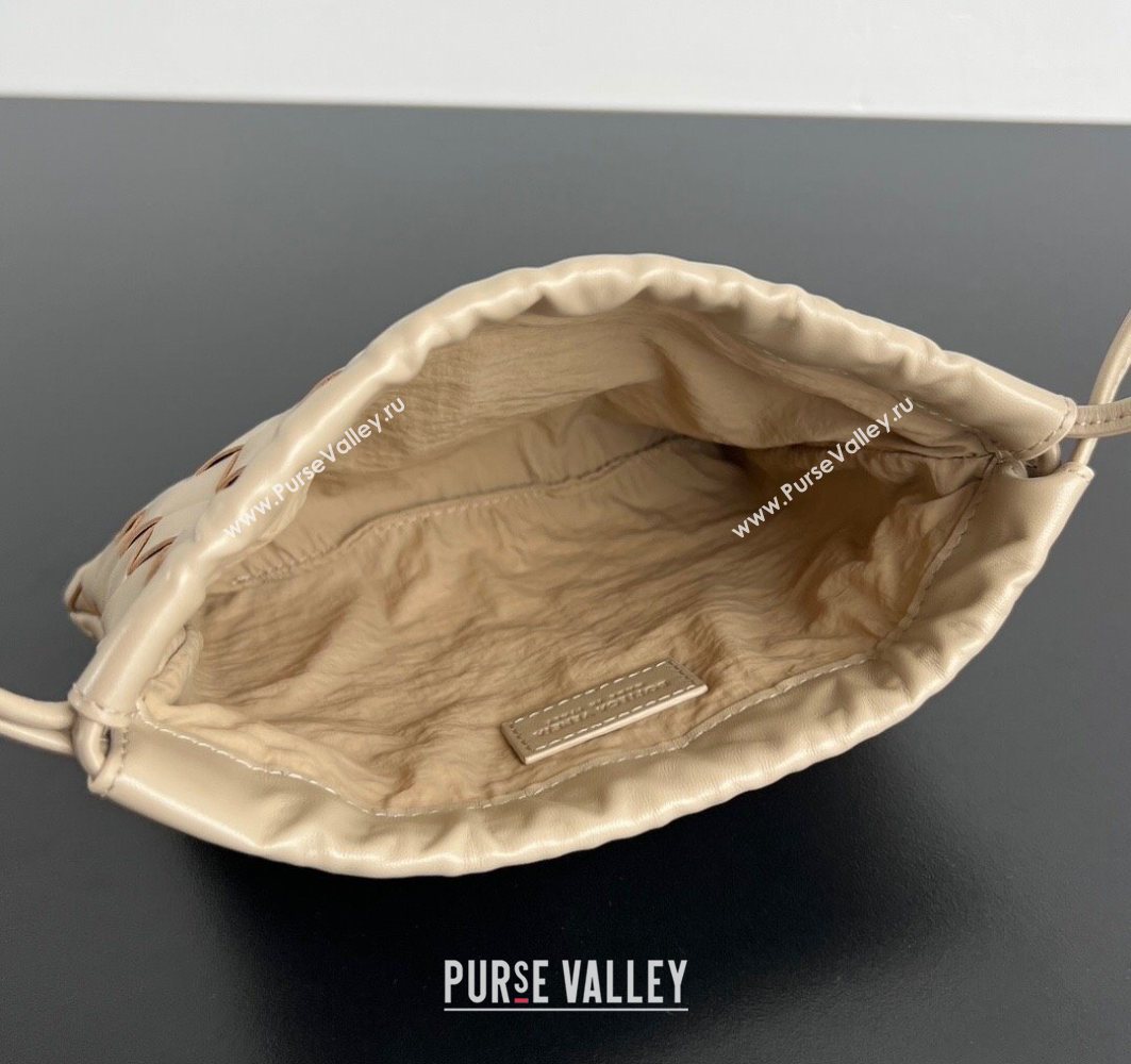 Bottega Veneta Small Dustbag in Intrecciato Leather Dusty Beige 2025 816987 (WT-250801006)