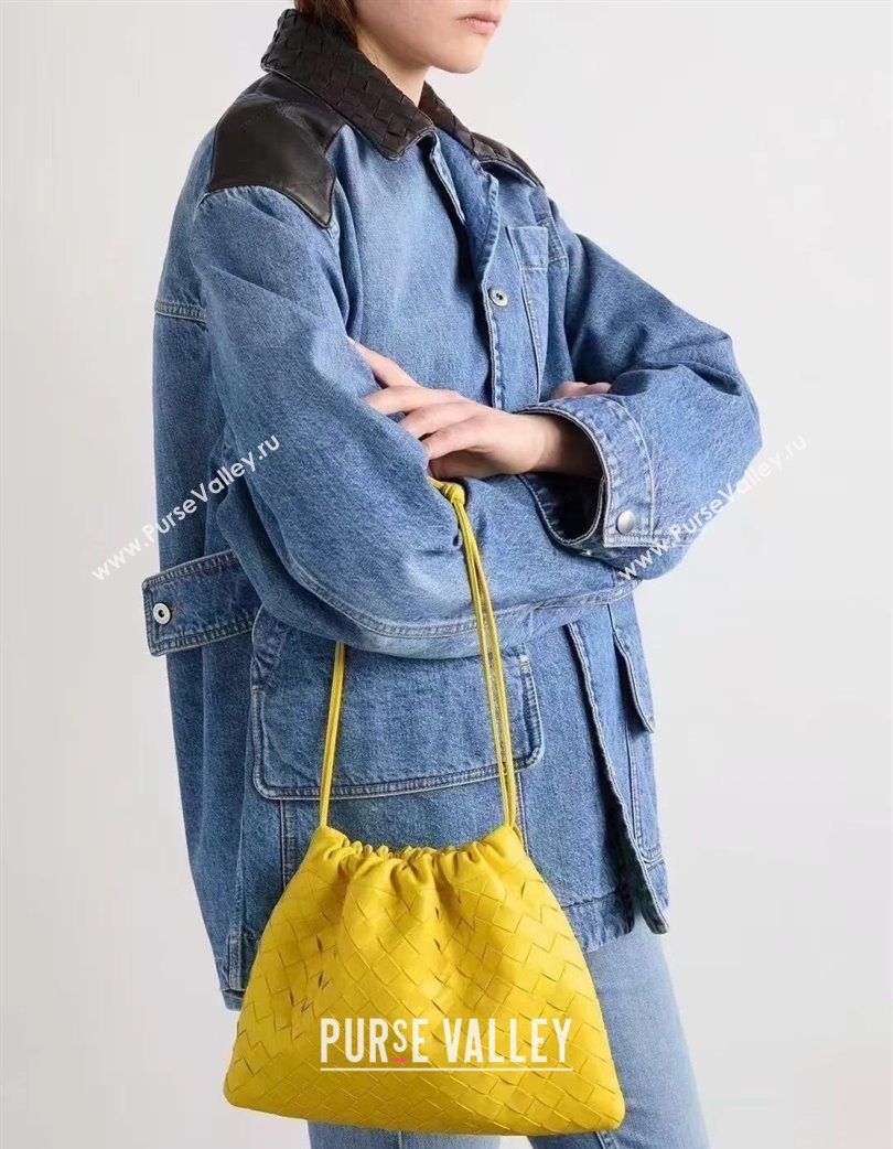 Bottega Veneta Medium Dustbag in Intrecciato Leather 796728 Sulfur Yellow 2025 (WT-250801007)