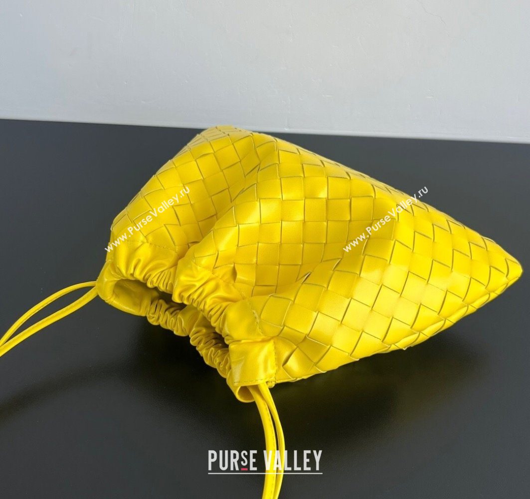 Bottega Veneta Medium Dustbag in Intrecciato Leather 796728 Sulfur Yellow 2025 (WT-250801007)