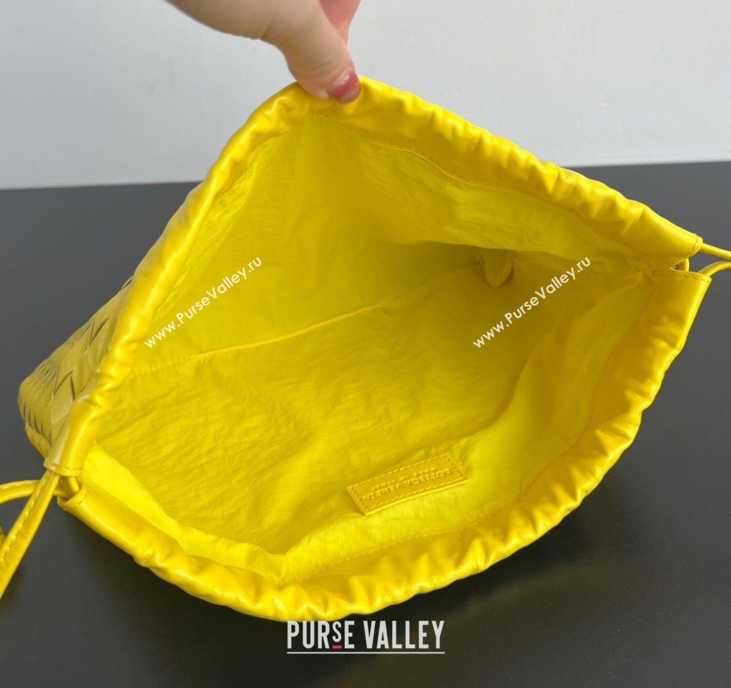 Bottega Veneta Medium Dustbag in Intrecciato Leather 796728 Sulfur Yellow 2025 (WT-250801007)
