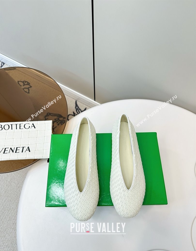 Bottega Veneta Rosa Ballerinas Flat in Mini Intrecciato Leather White 2025 (MD-250823009)