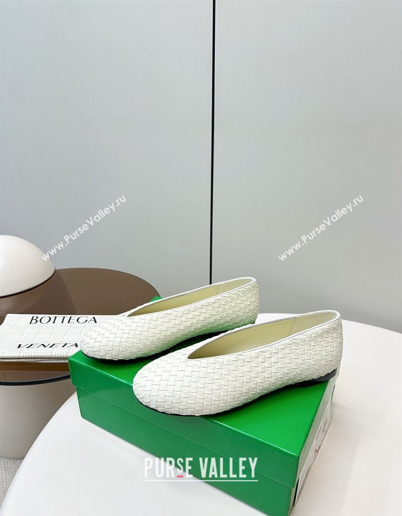 Bottega Veneta Rosa Ballerinas Flat in Mini Intrecciato Leather White 2025 (MD-250823009)
