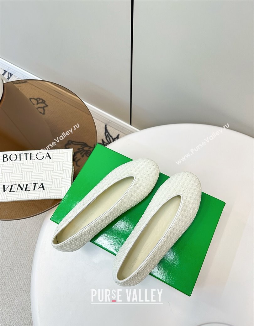 Bottega Veneta Rosa Ballerinas Flat in Mini Intrecciato Leather White 2025 (MD-250823009)