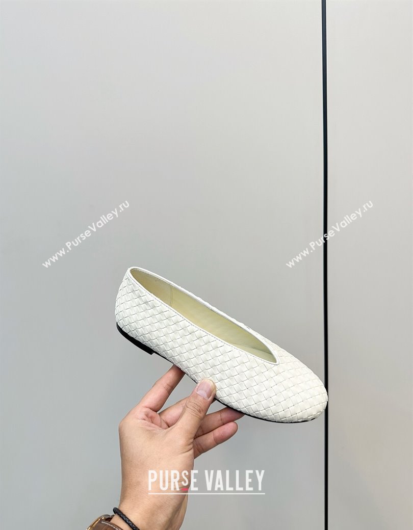 Bottega Veneta Rosa Ballerinas Flat in Mini Intrecciato Leather White 2025 (MD-250823009)