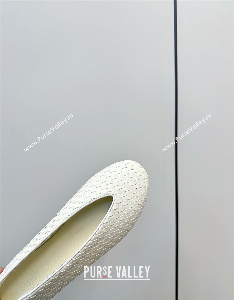 Bottega Veneta Rosa Ballerinas Flat in Mini Intrecciato Leather White 2025 (MD-250823009)
