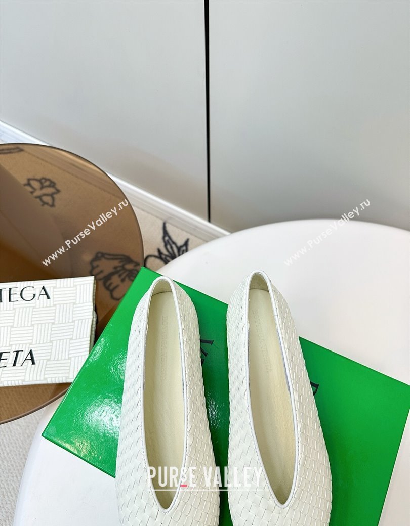 Bottega Veneta Rosa Ballerinas Flat in Mini Intrecciato Leather White 2025 (MD-250823009)