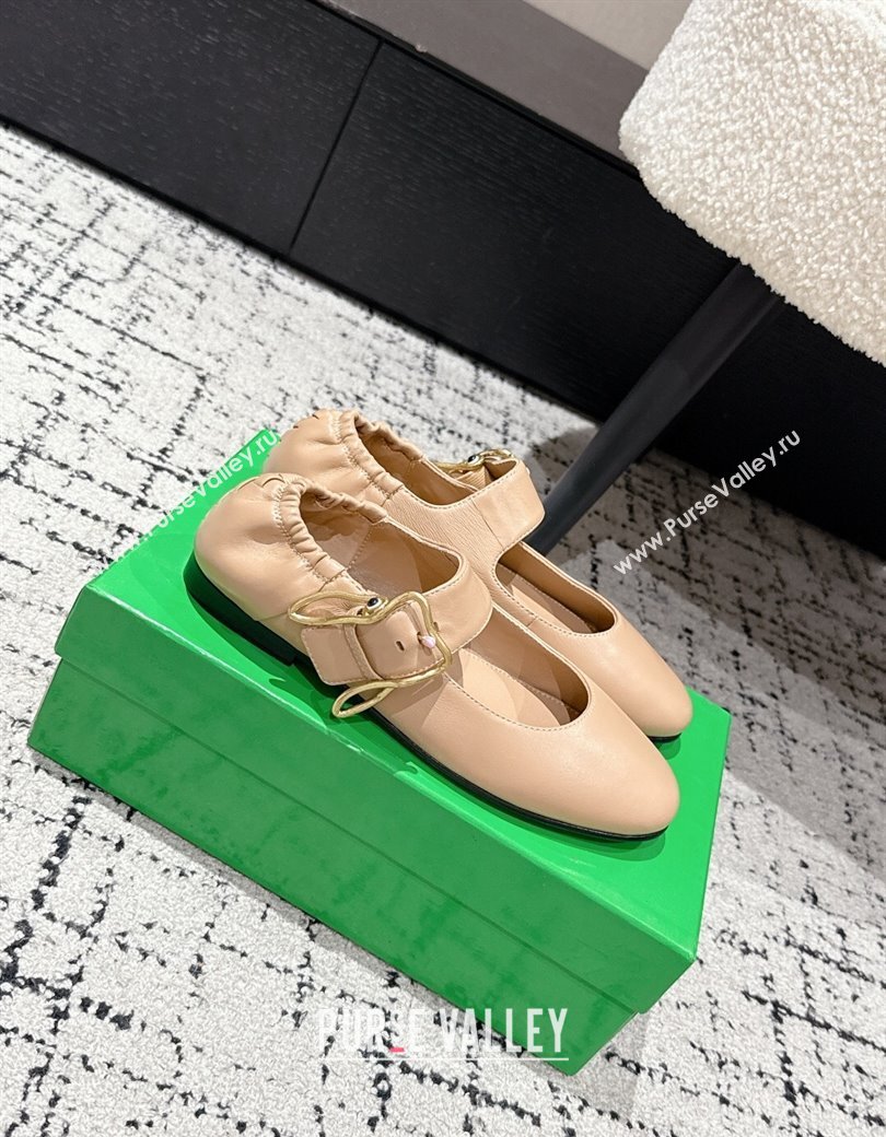 Bottega Veneta Astaire Mary-Jane Ballerinas Flat in Lambskin Leather with Rabbit Shaped Buckle Nude 2025 (MD-250823058)