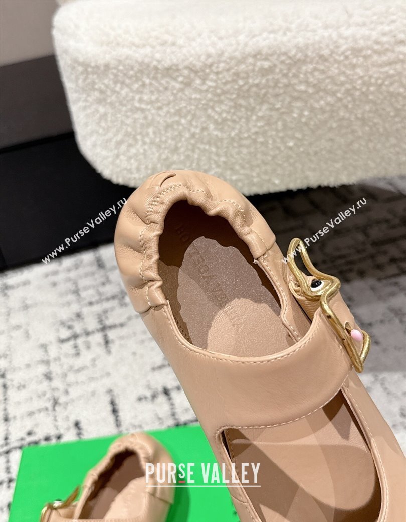 Bottega Veneta Astaire Mary-Jane Ballerinas Flat in Lambskin Leather with Rabbit Shaped Buckle Nude 2025 (MD-250823058)