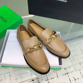 Bottega Veneta Astaire Loafers in Calfskin Leather with Knot Beige/Gold 2025 (KER-250823036)