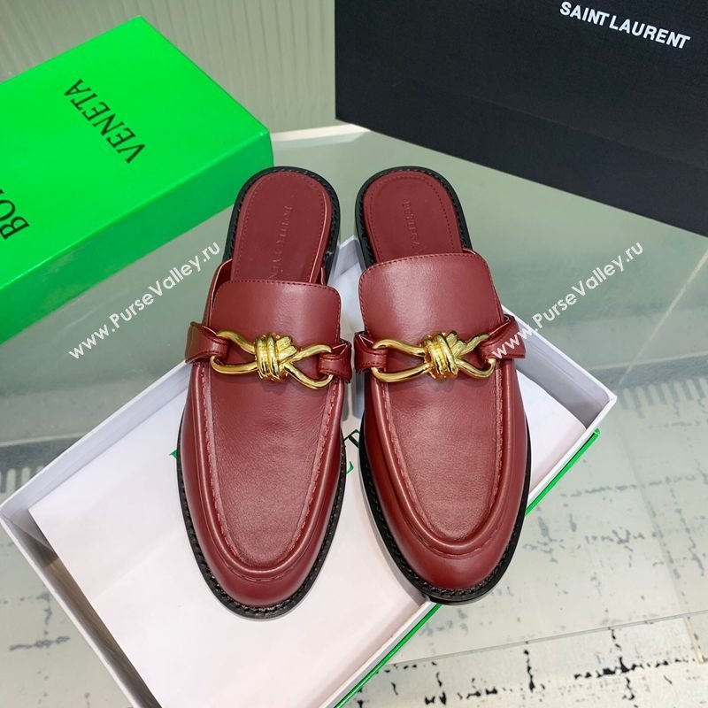 Bottega Veneta Astaire Flat Mules in Calfskin Leather with Knot Red/Gold 2025 (KER-250823044)