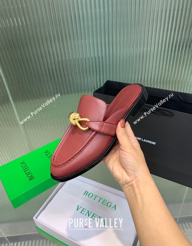 Bottega Veneta Astaire Flat Mules in Calfskin Leather with Knot Red/Gold 2025 (KER-250823044)