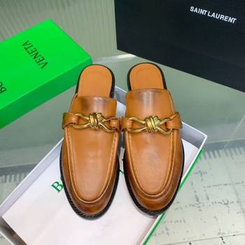 Bottega Veneta Astaire Flat Mules in Faded Calfskin with Knot Brown/Gold 2025 (KER-250823047)