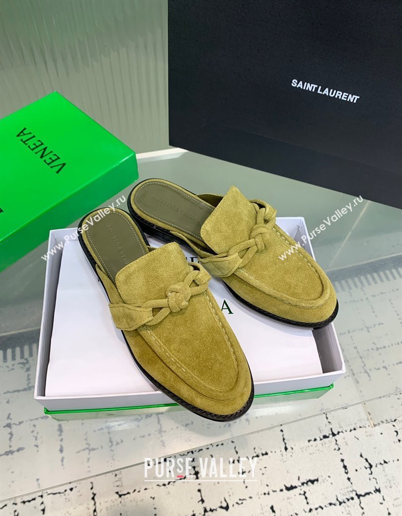 Bottega Veneta Astaire Flat Mules in Suede with One-Tone Knot Green 2025 (KER-250823051)