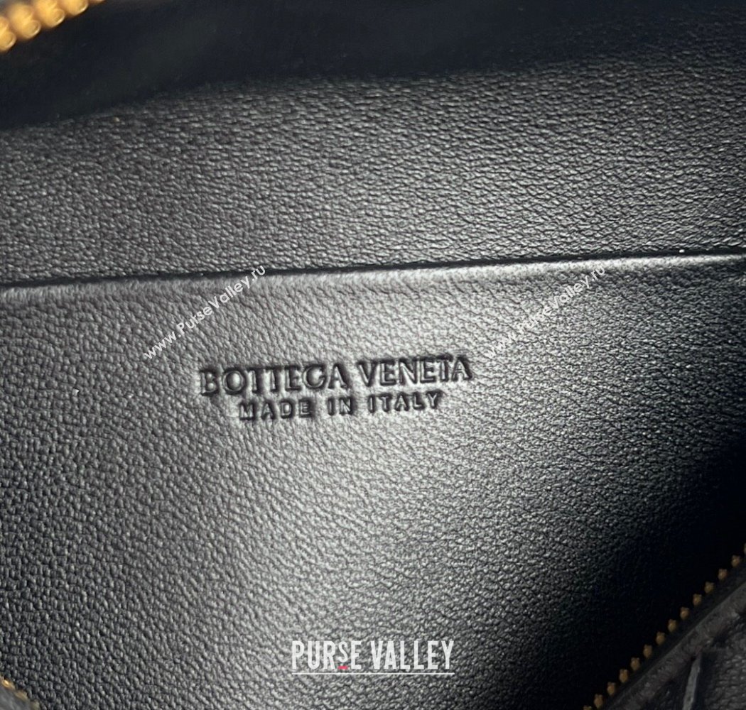 Bottega Veneta Small Soft Vanity Bag in Intrecciato Leather Black 2025 843800 (WT-250924002)