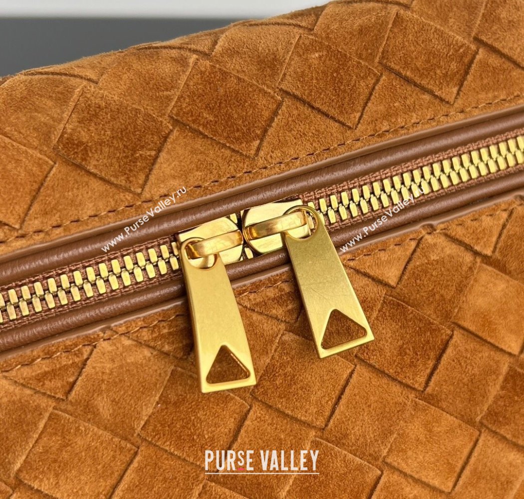 Bottega Veneta Bang Bang Vanity Case in Intrecciato Suede Amber Brown 2025 789109 (WT-250924021)