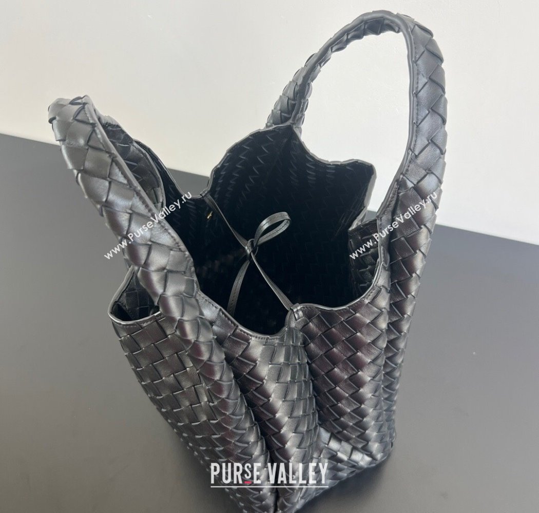 Bottega Veneta Large Campana Shoulder Bag in Intrecciato Leather Black 2025 844250 (WT-250924010)