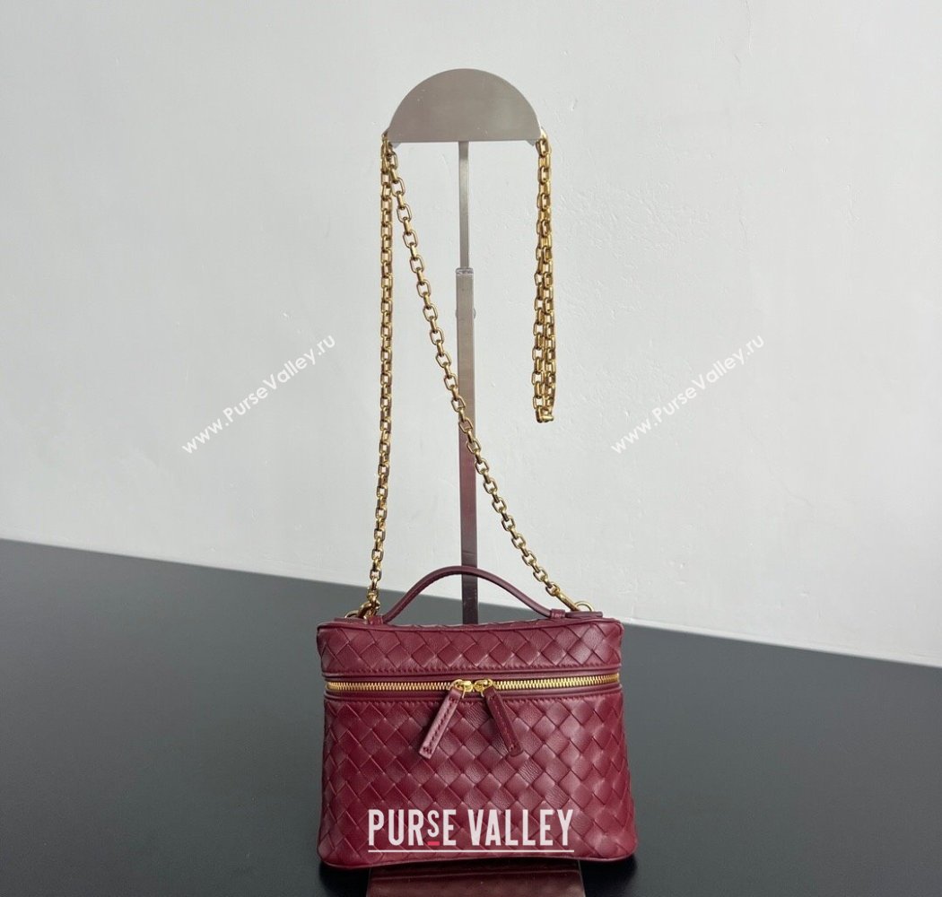 Bottega Veneta Small Soft Vanity Bag in Intrecciato Leather Barolo Red 2025 843800 (WT-250924001)
