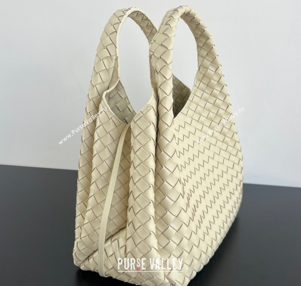 Bottega Veneta Large Campana Shoulder Bag in Intrecciato Leather Sea Salt 2025 844250 (WT-250924011)
