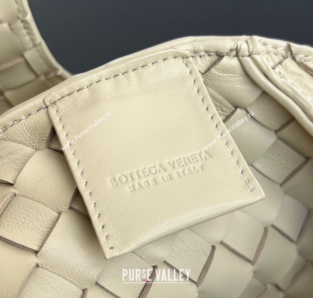 Bottega Veneta Large Campana Shoulder Bag in Intrecciato Leather Sea Salt 2025 844250 (WT-250924011)