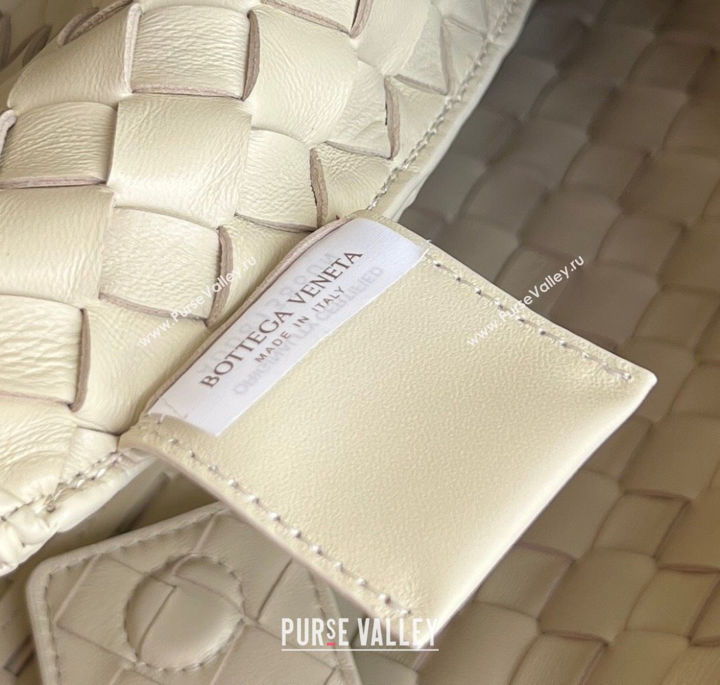 Bottega Veneta Large Campana Shoulder Bag in Intrecciato Leather Sea Salt 2025 844250 (WT-250924011)