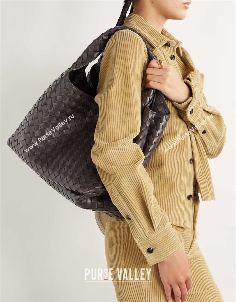 Bottega Veneta Large Campana Shoulder Bag in Intrecciato Leather Sea Salt 2025 844250 (WT-250924011)