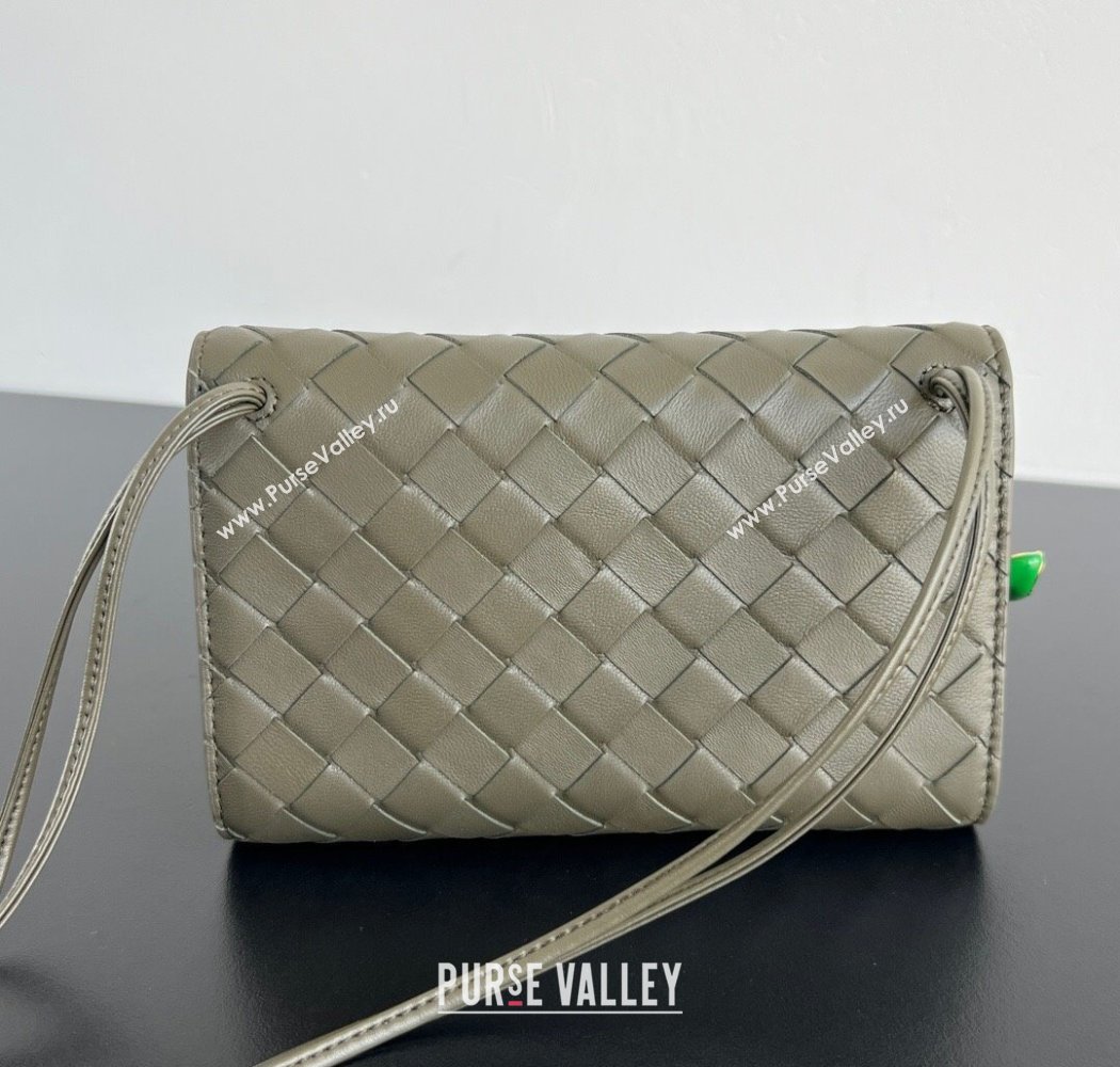 Bottega Veneta Andiamo Daisy Pouch Mini Bag in Intrecciato Leather 838870 Cypress Green 2025 (WT-250924022)