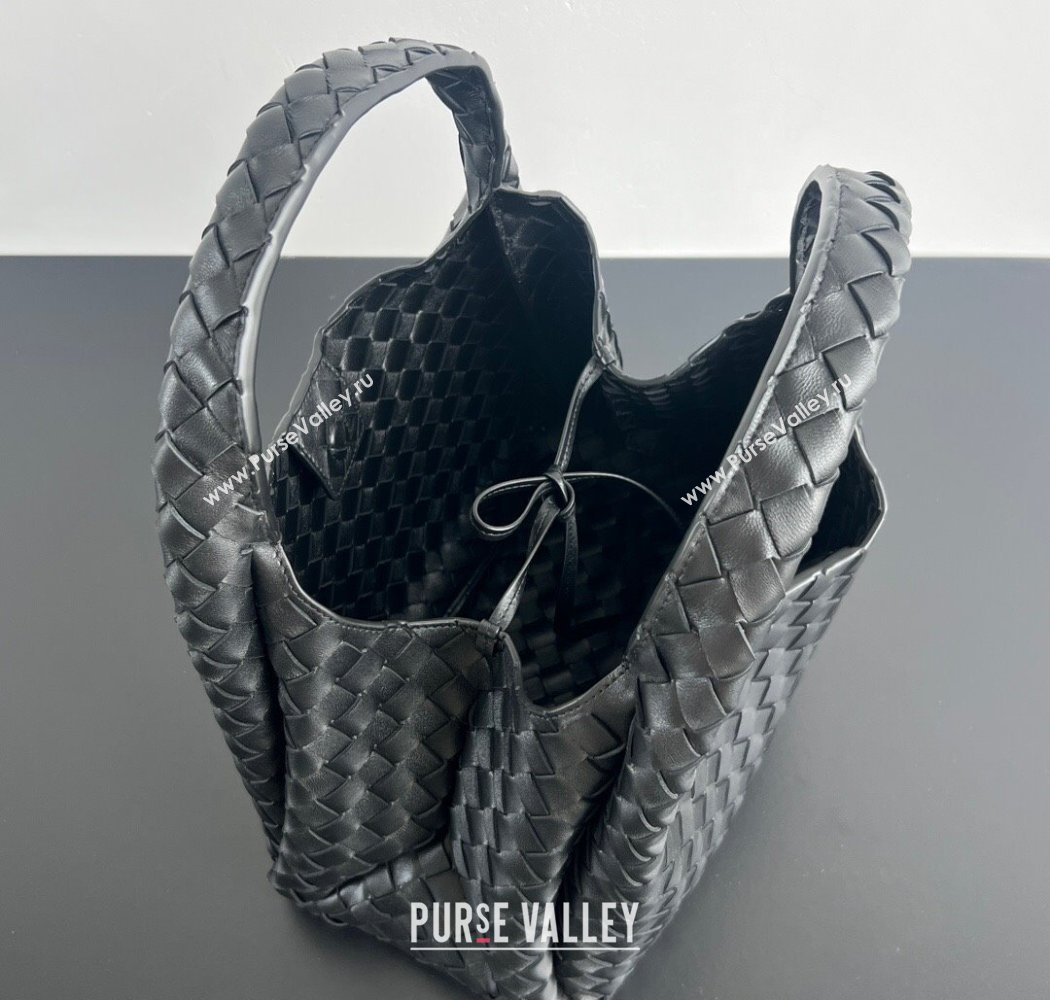 Bottega Veneta Campana Shoulder Bag in Intrecciato Leather Black 2025 844249 (WT-250924007)