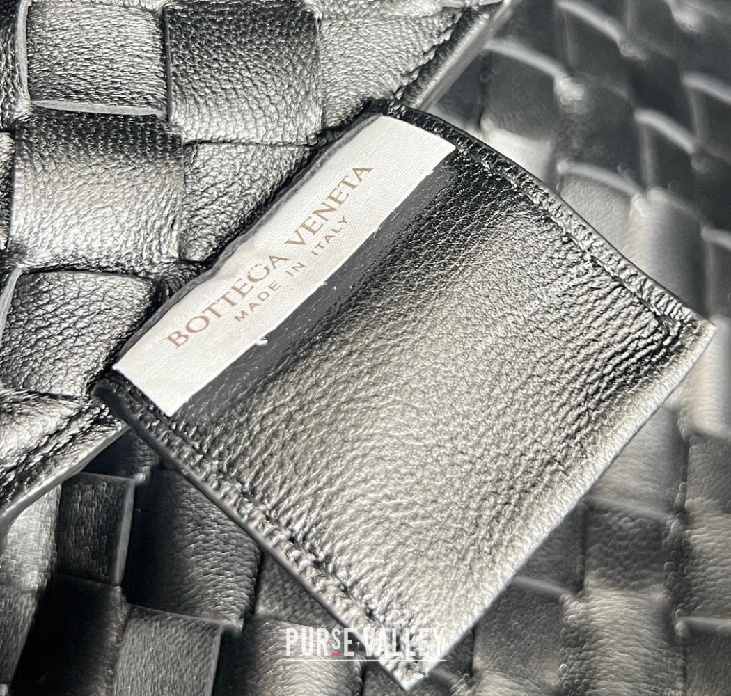 Bottega Veneta Campana Shoulder Bag in Intrecciato Leather Black 2025 844249 (WT-250924007)