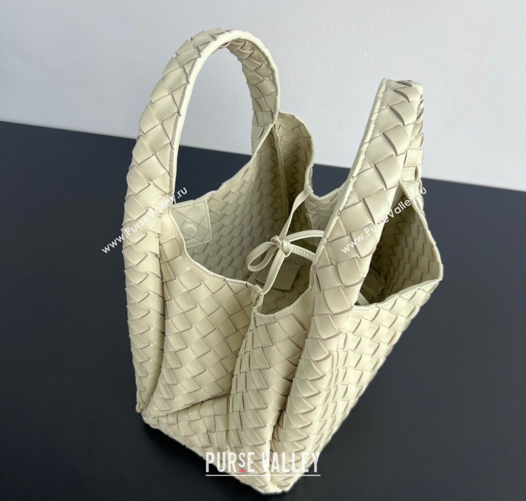 Bottega Veneta Campana Shoulder Bag in Intrecciato Leather Sea Salt 2025 844249 (WT-250924009)