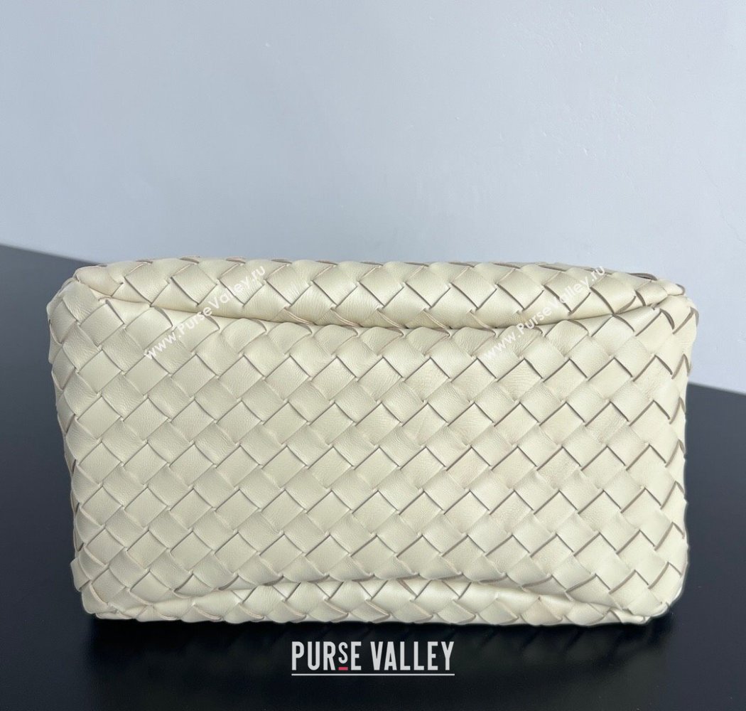 Bottega Veneta Campana Shoulder Bag in Intrecciato Leather Sea Salt 2025 844249 (WT-250924009)