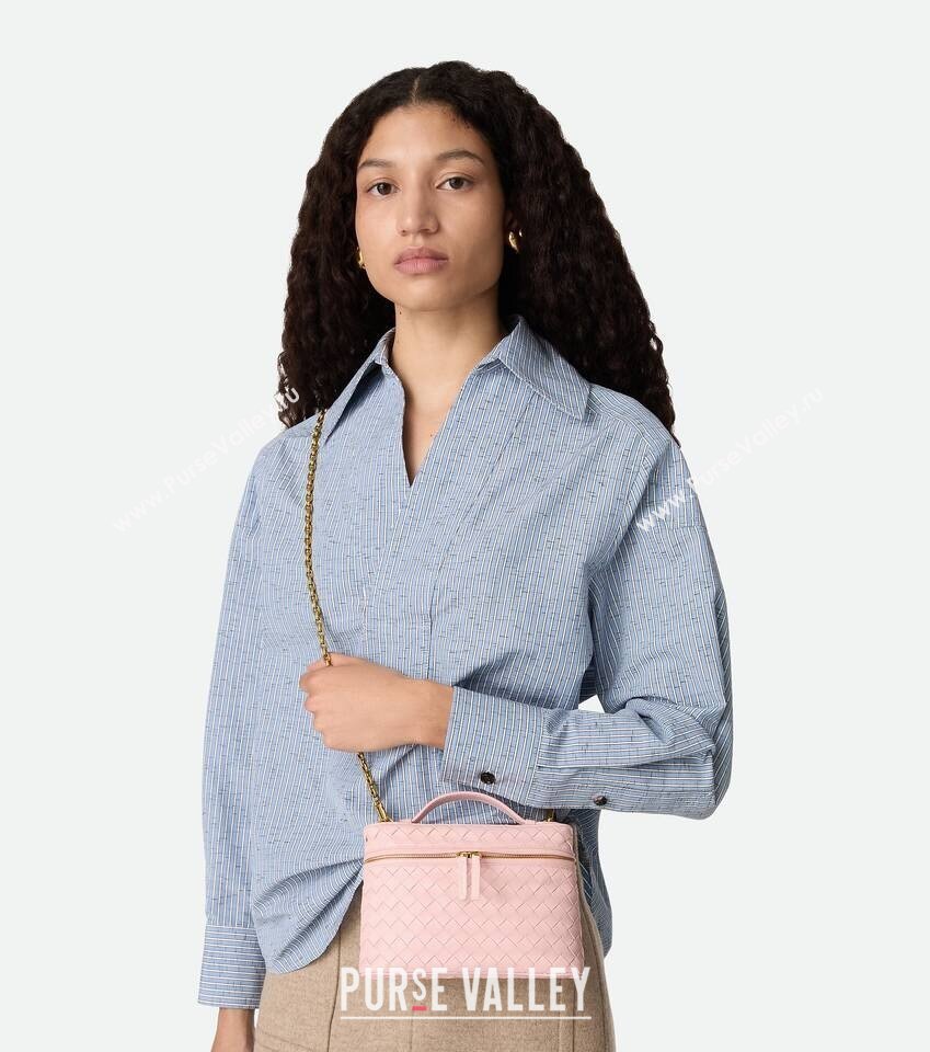 Bottega Veneta Small Soft Vanity Bag in Intrecciato Leather Rose Pink 2025 843800 (WT-250924003)