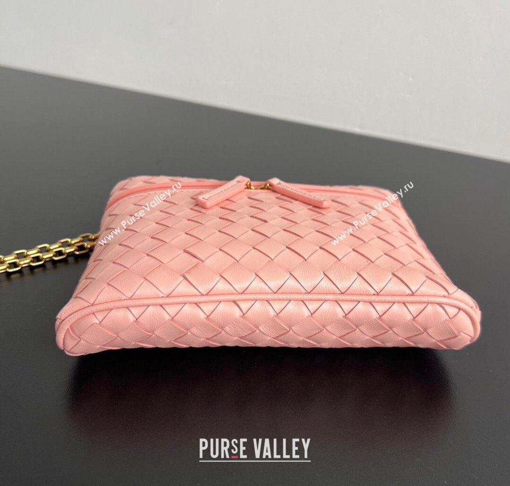 Bottega Veneta Small Soft Vanity Bag in Intrecciato Leather Rose Pink 2025 843800 (WT-250924003)