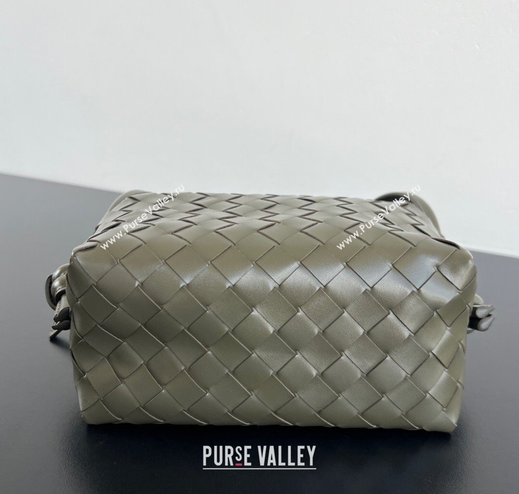 Bottega Veneta Small Loop Cross-Body Bag in Intrecciato Leather 796615 Cypress Green 2025 (WT-250924029)